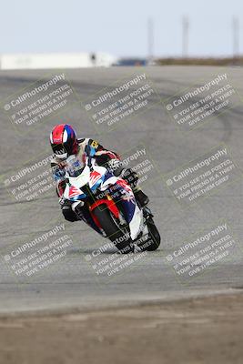 media/Nov-26-2023-TrackDaz (Sun) [[64ad8cfd8f]]/B Group/115pm (Outside Grapevine)/